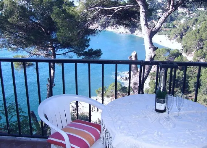 Cala Llevado